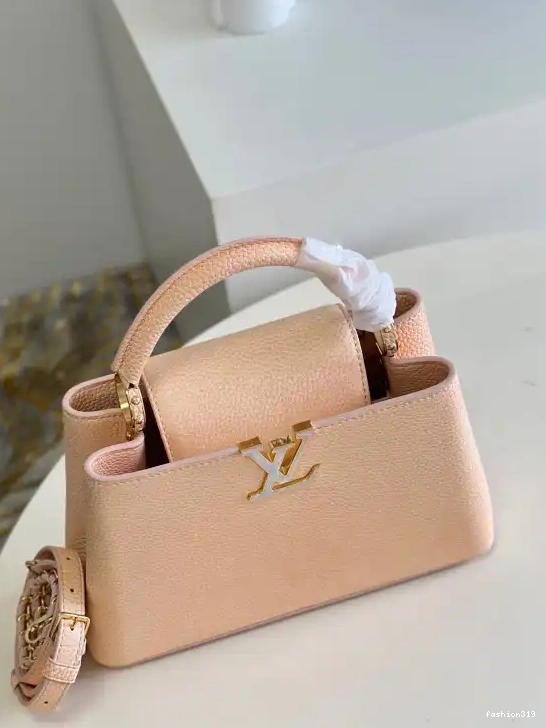 VUITTON LOUIS BB CAPUCINES 0325